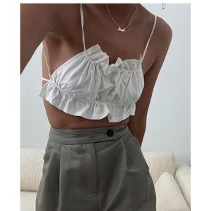 Trois the Label top